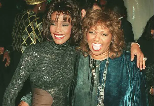 whitney houston_cissy houston_memoir confirmed_b_the jasmine brand