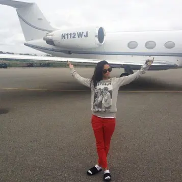 Rih-PrivateJet-F-THJ-2012