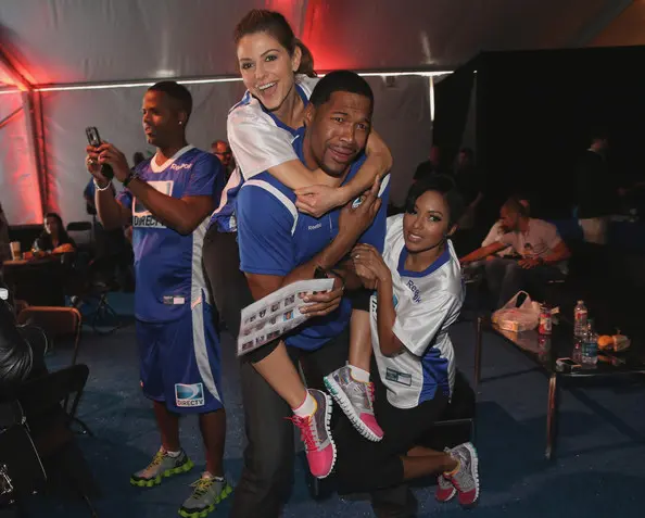 michael strayhan-aj johnson-maria menounos-direct tv celebrity beach bowl-the jasmine brand