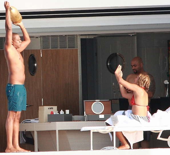 iv-beyonce birthday with jayz-bikini-italy-the jasmine brand