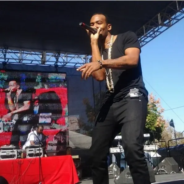 mario-on stage-kenny lattimore-taste of soul la 2013-the jasmine brand