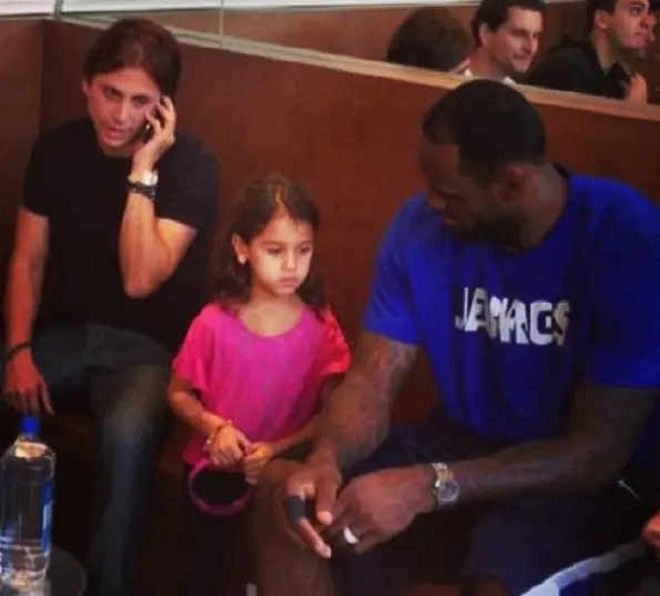 kim kardashian best friends jonathan-lebron james-lebron james wife-opens the juice spot 2013-the jasmine brand