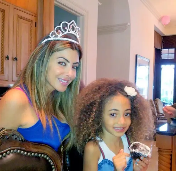 scottie pippens wife and daughter-the jasmine brand