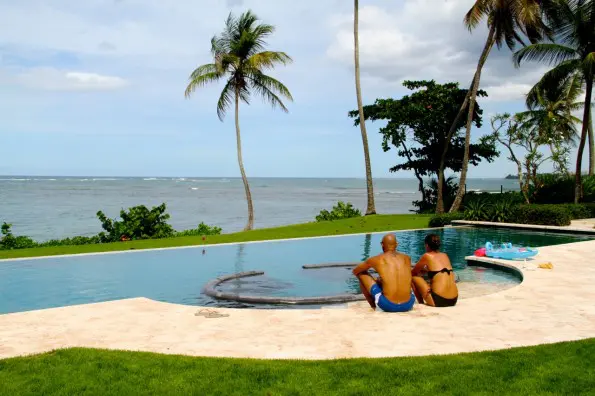 beyonces friends vacay-beyonce-updates tumblr-inside the life of the carters-the jasmine brand