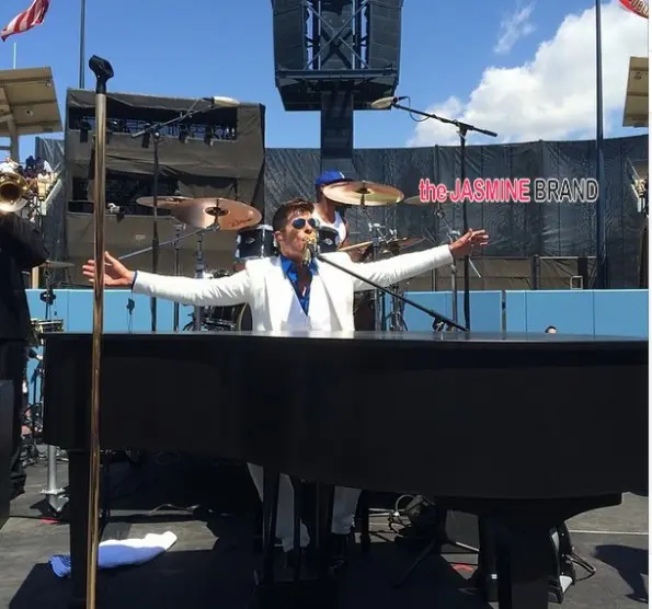 robin thicke-dodgers game 2014-the jasmine brand