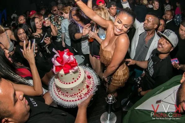 RosaAcosta_BirthdayCake_Happy