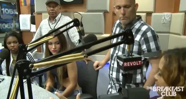 LoveDollhouse-BreakfastClub-Interview3-thejasmineBRAND