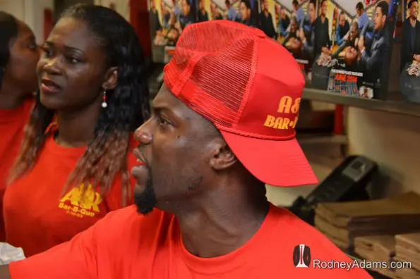 a-kevin hart-memphis-free bbq sandwhiches-think like a man too-the jasmine brand