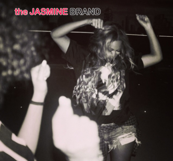 beyonce roller skating on the run tour concert houston the jasmine brand