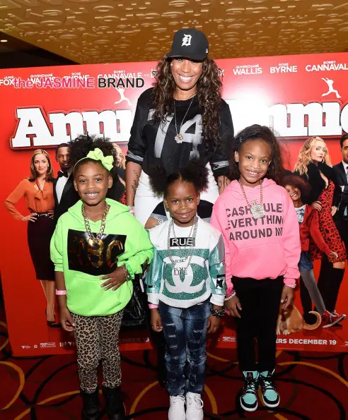Chanita Foster w. Kids