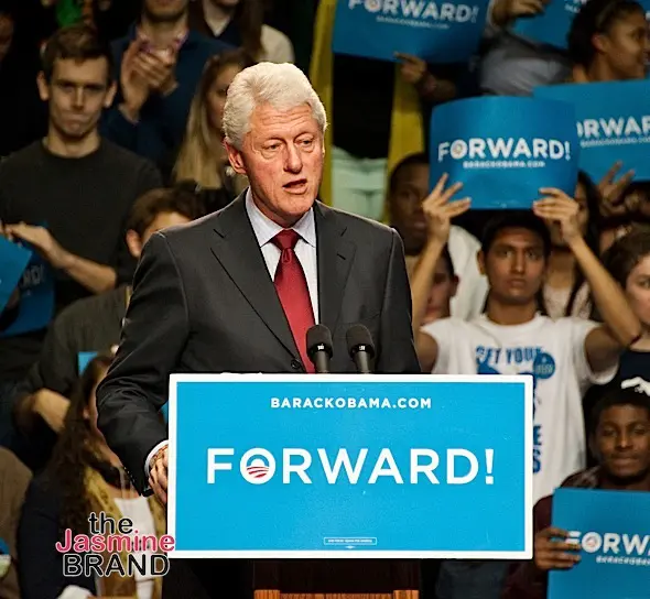 Former President Bill Clinton Campaigns for President Barack Obama at The University of Pennsylvania The Palestra in Philadelphia - November 05, 2012