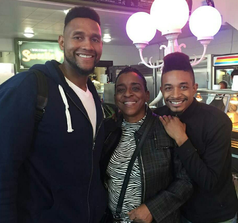 Auntie Fee Suffers Massive Heart Attack Auntie Fee Suffers Massive Heart Attack