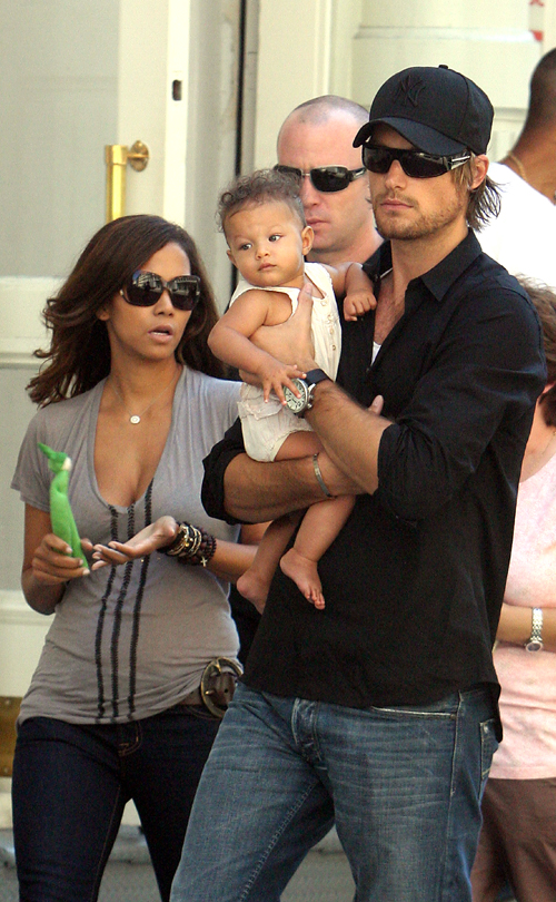 halle berry baby 2011. Halle Berry#39;s Baby Daddy Files