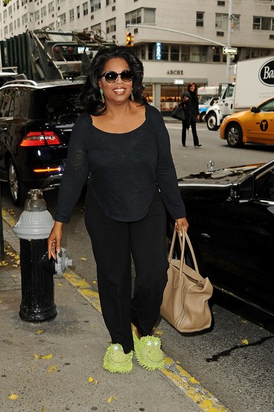 Oprah Donates Versace, Ferragamo & Other Designer Handbags to Hospital Auction - theJasmineBRAND