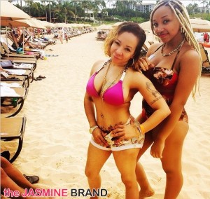 T I Tiny S Daughter Zonnique Pullins Arrested For Carrying Gun In