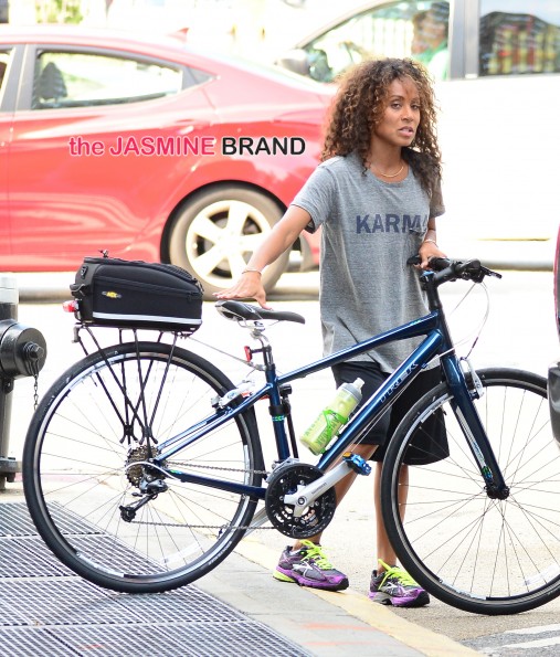 Willow Smith and Jada Pinkett Smith coming out of Metro Bike Shop in SoHo