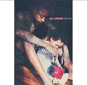 Co Parenting Conflict Wiz Khalifa Hints Amber Rose Using Son Against