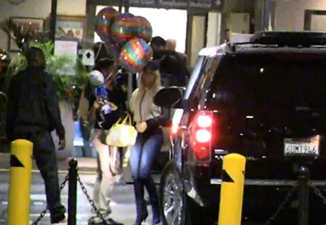 [Photos] Nicki Minaj Visits Lil Wayne, Usher Stops SXSW Show: ‘Lil Wayne Is Having A Hard Time Right Now’