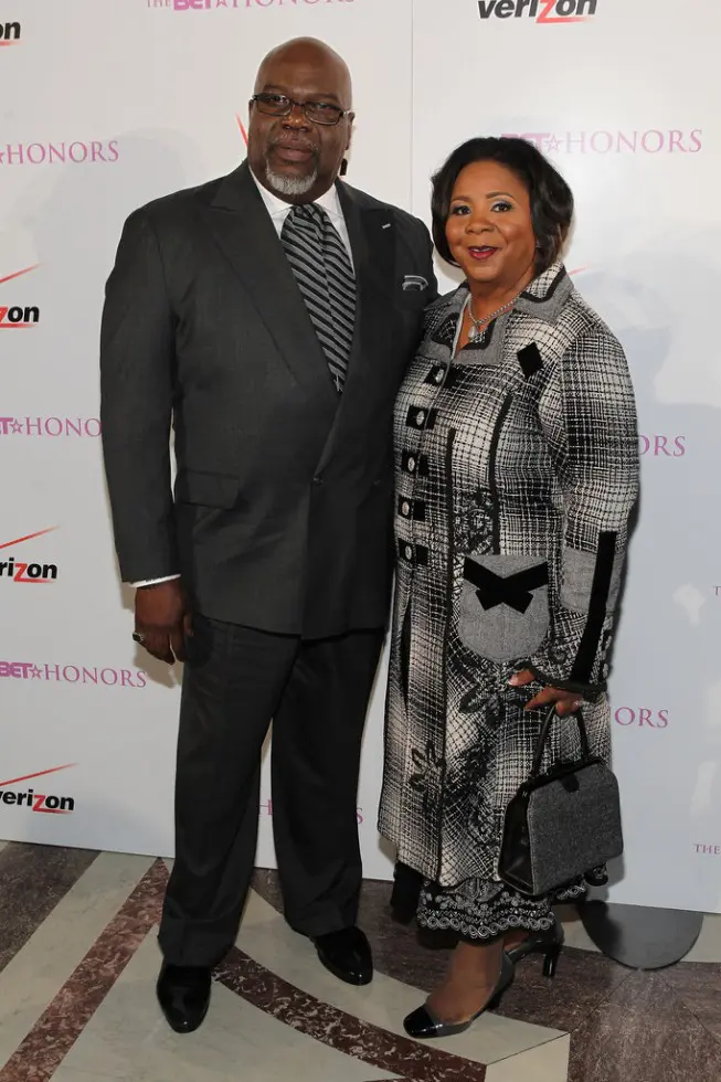 td jakes-gets BET talk show-the jasmine brand