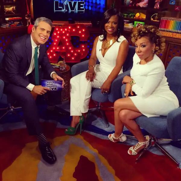 [VIDEO] Kandi Burruss Reveals Bridesmaids, Says Kim Zolciak Isn’t Invited