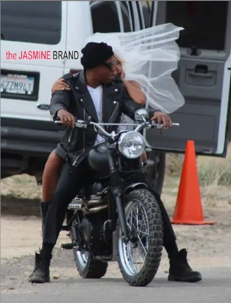 beyonce-jay z-shoot motorcycle-los angeles-desert-the jasmine brand