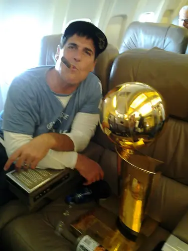 Mark Cuban Admits He’s Prejudiced, Apologizes to Trayvon Martin’s Family For ‘Black kid in a hoodie’ Remark
