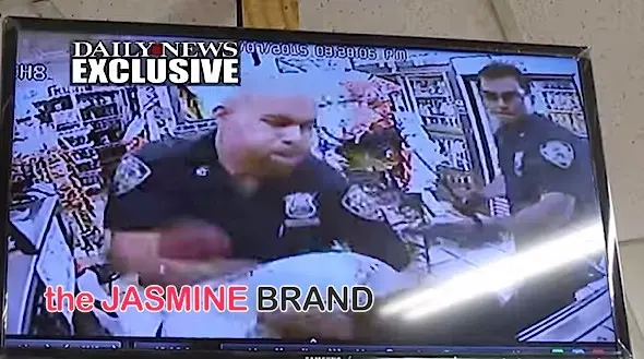 Officers Caught Punching & Clubbing Alleged Pizza Thief [VIDEO]