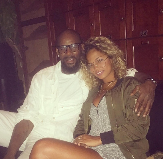 R.Kelly Secretly Engaged to Girlfriend Halle Calhoun?