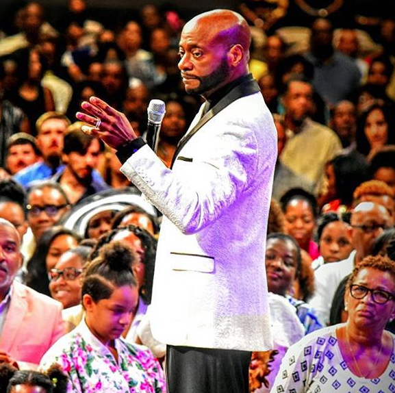 Bishop Eddie Long Reacts To Reports of Cancer & Hospitalization