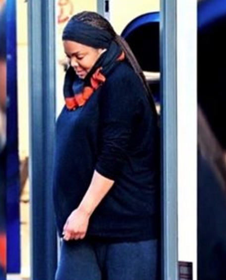 Photos: A VERY Pregnant Janet Jackson Spotted! [Ovary Hustlin]