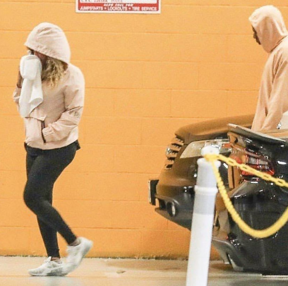 Beyonce & Jay-Z Hit Soul Cycle w/ Kelly Rowland [Celebrity Stalking]