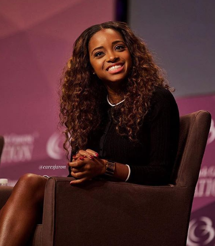 Activist Tamika Mallory Says Pilot Unfairly Kicked Her Off Flight – White Men Are Allowed To Treat Black Women Like Sh*t! 