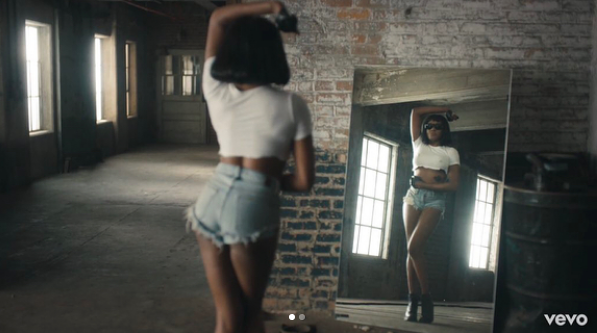 Azealia Banks Drops “Anna Wintour” Video