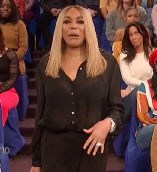 Wendy Williams Bursts Into Tears, Reveals She’s Living In A Sober House [VIDEO]