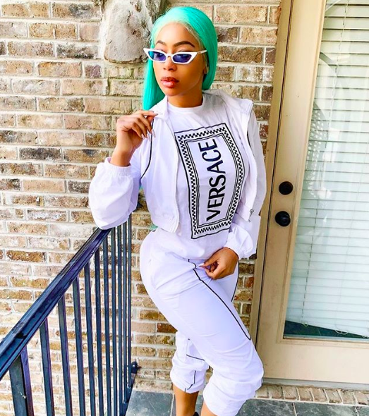 Tommie Lee Chastises Homeless Man: Get Yo A** Up! Don’t Ask A Woman For Nothin!