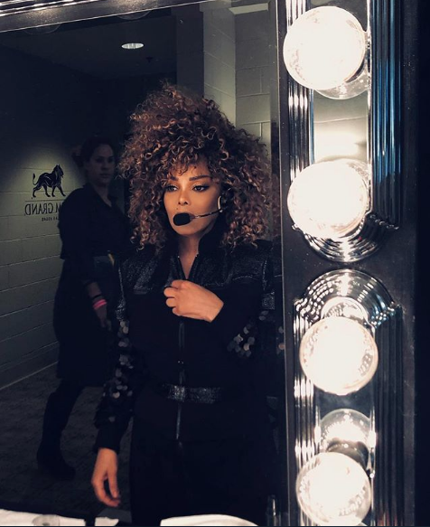 Beyonce & Kelly Rowland Spotted At Janet Jackson Concert [VIDEO]