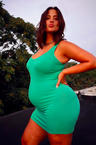 Ashley Graham Keeps It Positive, While Social Media User Tells Her: You Probably Struggled To Have This Baby! 