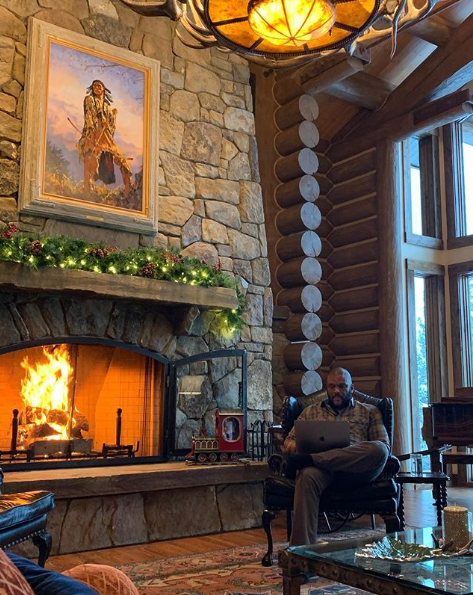 Tyler Perry Gives A Glimpse Of His Writing Room After Revealing He’s The Only Writer On His Shows: I Ain’t Stopping!