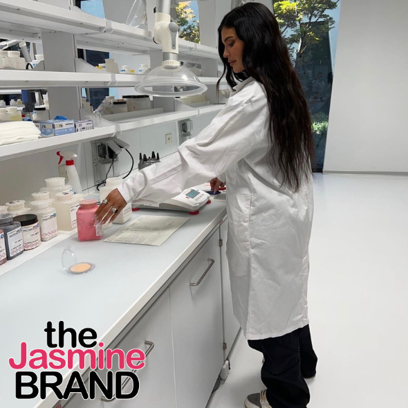 Kylie Jenner Scrutinized For Being “Unsanitary” While Seemingly Creating New Make-Up In Laboratory