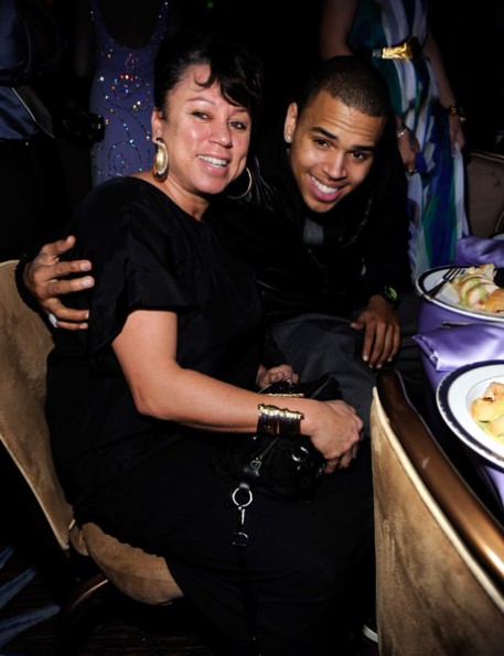 Jesus Wants Chris Brown's Mom on Twitter, 