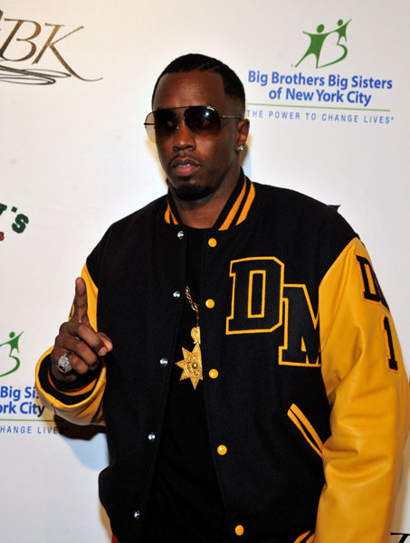 Day 2: Super Bowl Sightings: Diddy, Usher, Ray Rice & More ...