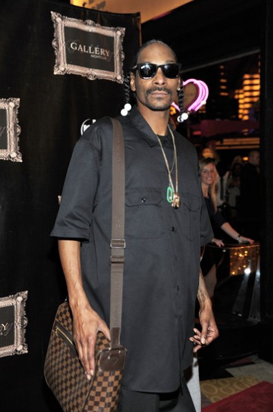 Snoop & His Man Bag, I Mean Briefcase, Party in Las Vegas - theJasmineBRAND