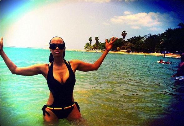 Trya Banks’ Beach Body, King James’ Promo Run + Alexandra Burke’s Beach Body