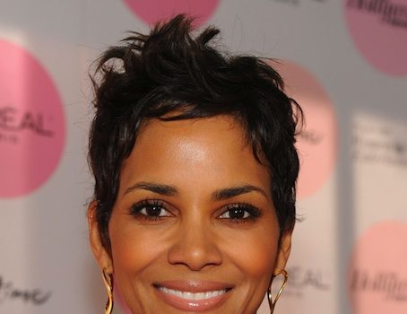 [Updated] Halle Berry Injures Head on Concrete, Rep Releases Statement