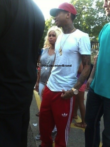 Ovary Hustlin’ : Rapper Tyga & Girlfriend Blac Chyna Are Pregnant