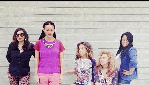 Beyonce, Mama Tina & Solange Hang Out in Houston
