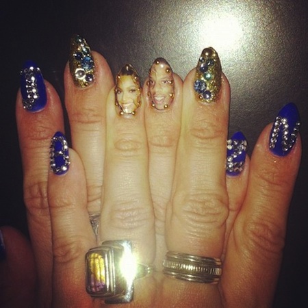 Haute Or Hot A** Mess : A Beyonce Fan Paints Bey & Jay-Z On Her Nails