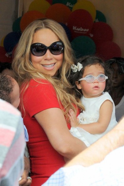 Despite Idol Drama, Mariah Carey & Nick Cannon Enjoy Amusement Park ...