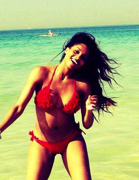 Ovary Hustlin: Ciara Is Not Pregnant, We Have the Bikini Pix & Tweets to Prove It