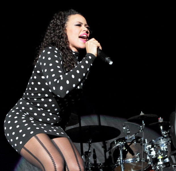 [Photos] Elle Varner Performs in DC, Celebrates Grammy Nomination With Private Dinner